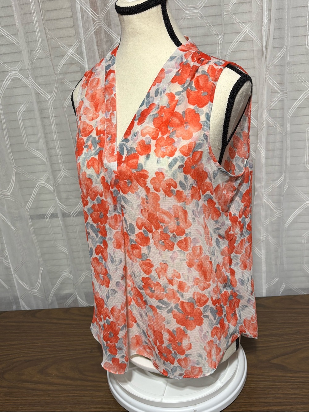 Alex & Lili Floral watercolor Sleeveless V-Neck Top - Orange 22”F-25”B L 20 p2p